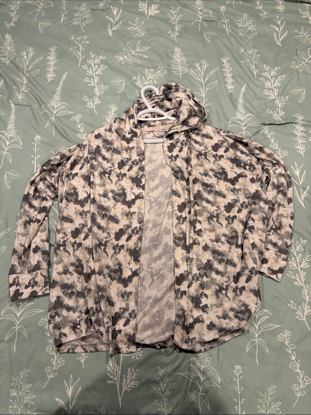 Danskin Hooded Men's Cardigan in Beige and Gray Camo Print